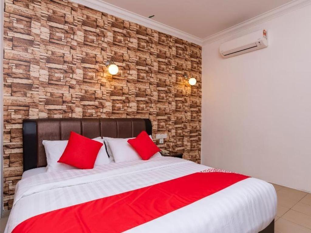 Super Oyo 1114 Neo Pegasus Hotel Segamat Exteriör bild