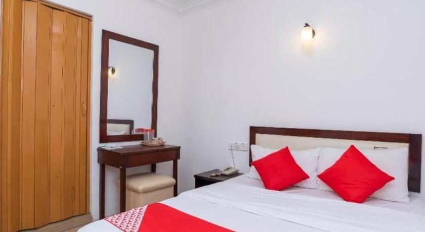 Super Oyo 1114 Neo Pegasus Hotel Segamat Exteriör bild