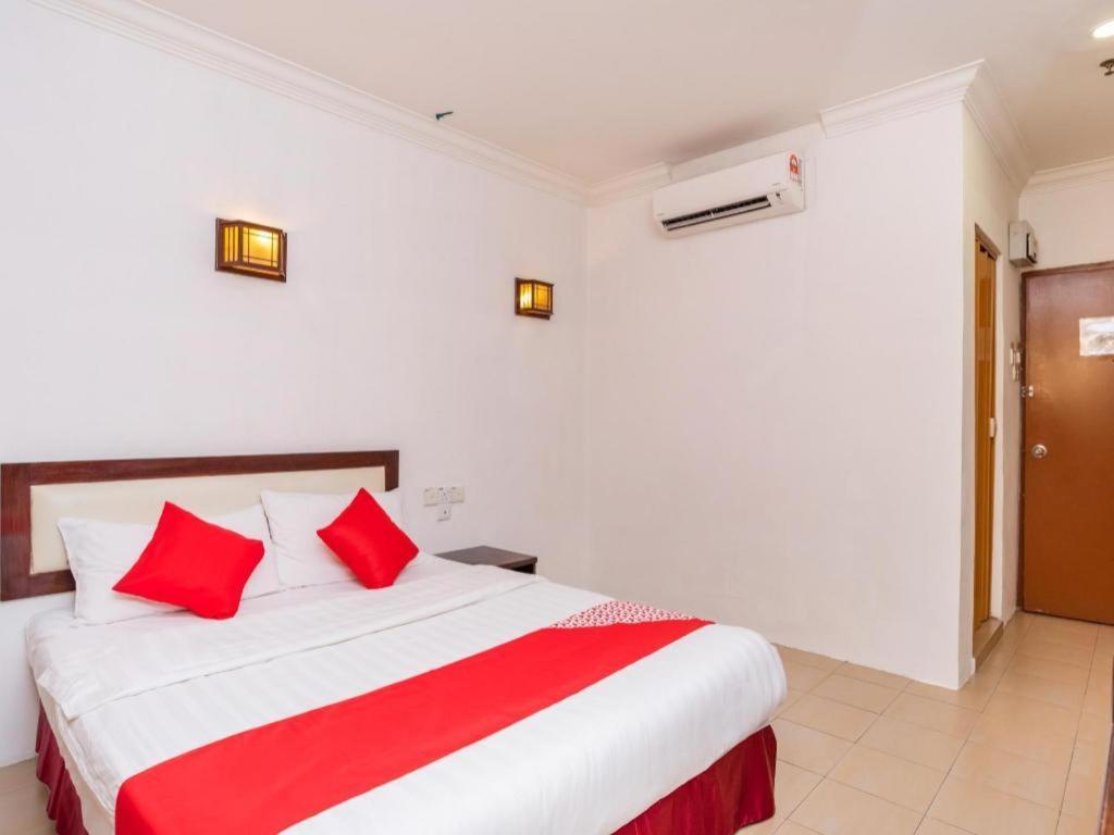 Super Oyo 1114 Neo Pegasus Hotel Segamat Exteriör bild