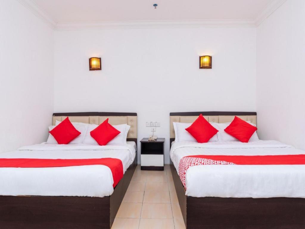 Super Oyo 1114 Neo Pegasus Hotel Segamat Exteriör bild